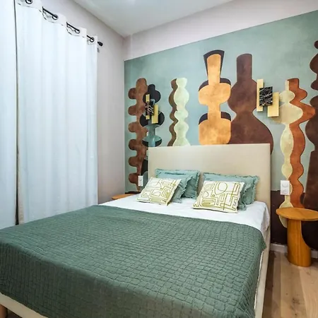 Elegant 2-room Air-conditioned - 17 * Paris