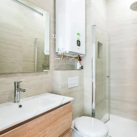 Apartment Elegant 2-room Air-conditioned - 17 *