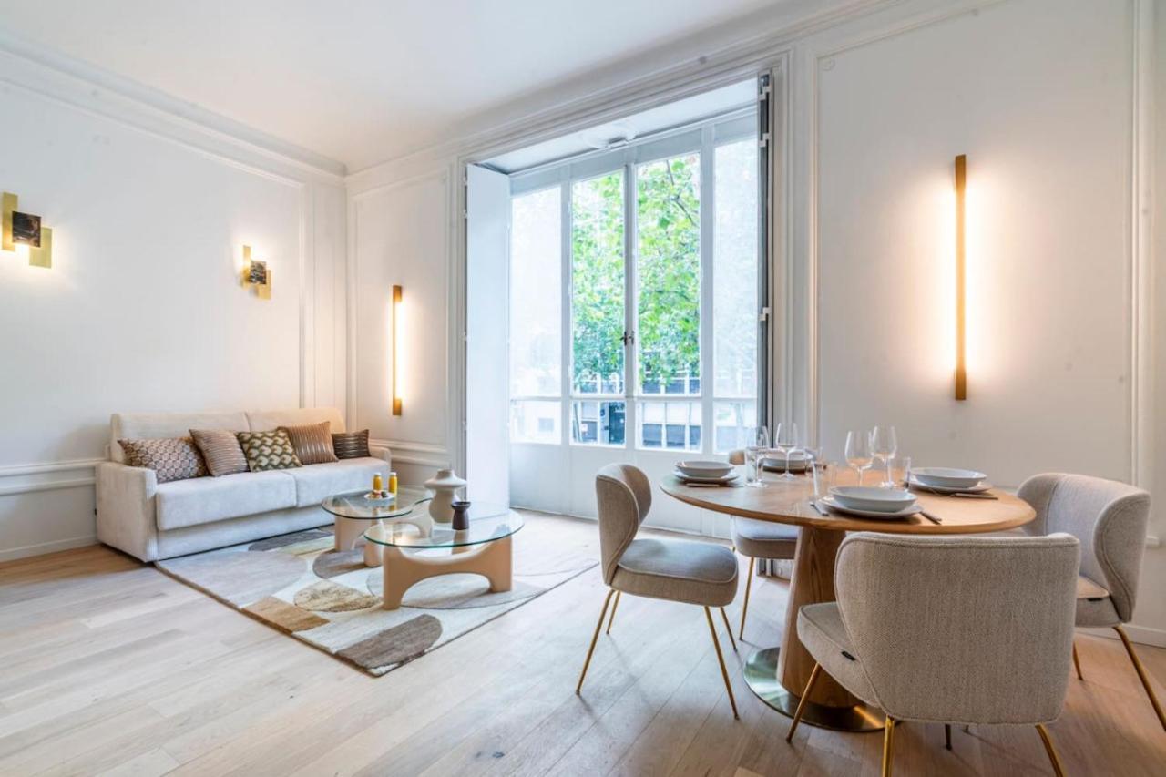 Elegant 2-room Air-conditioned - 17 Apartment *